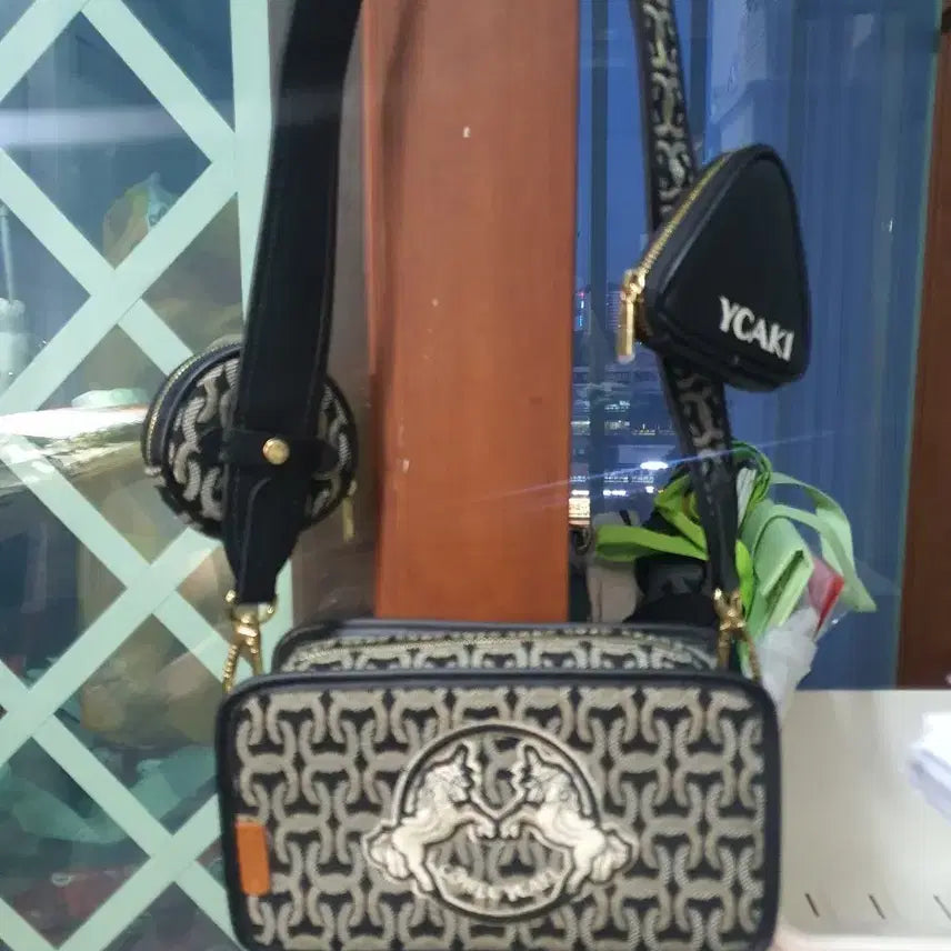 [BUNJANG] YCAKI Fabric Shoulder Bag Crossbody Bag / YCAKI 패브릭 숄더 백 크로스바디 백