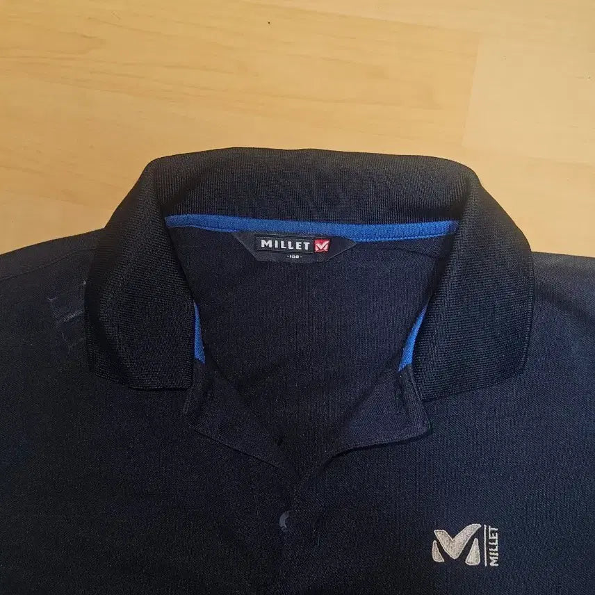 [BUNJANG] Millet Short Sleeve Polo T-Shirt Navy / 밀레 반팔 카라티 네이비