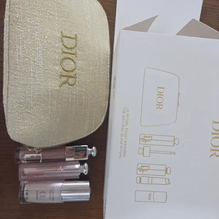 [BUNJANG] Dior Pouch, Lip Maximizer, Lip Glow, Capture Totale Le Sérum Set / 디올 파우치,립글로우,립 맥시마이저,캡처 토탈 세럼 세트