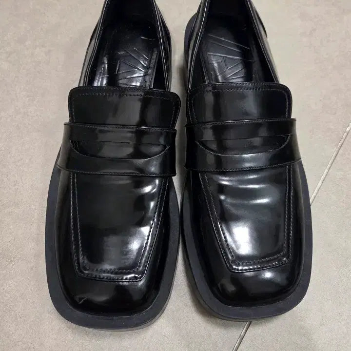 [BUNJANG] Zara Square Toe Loafers Size 37 / 자라 스퀘어토 로퍼 37