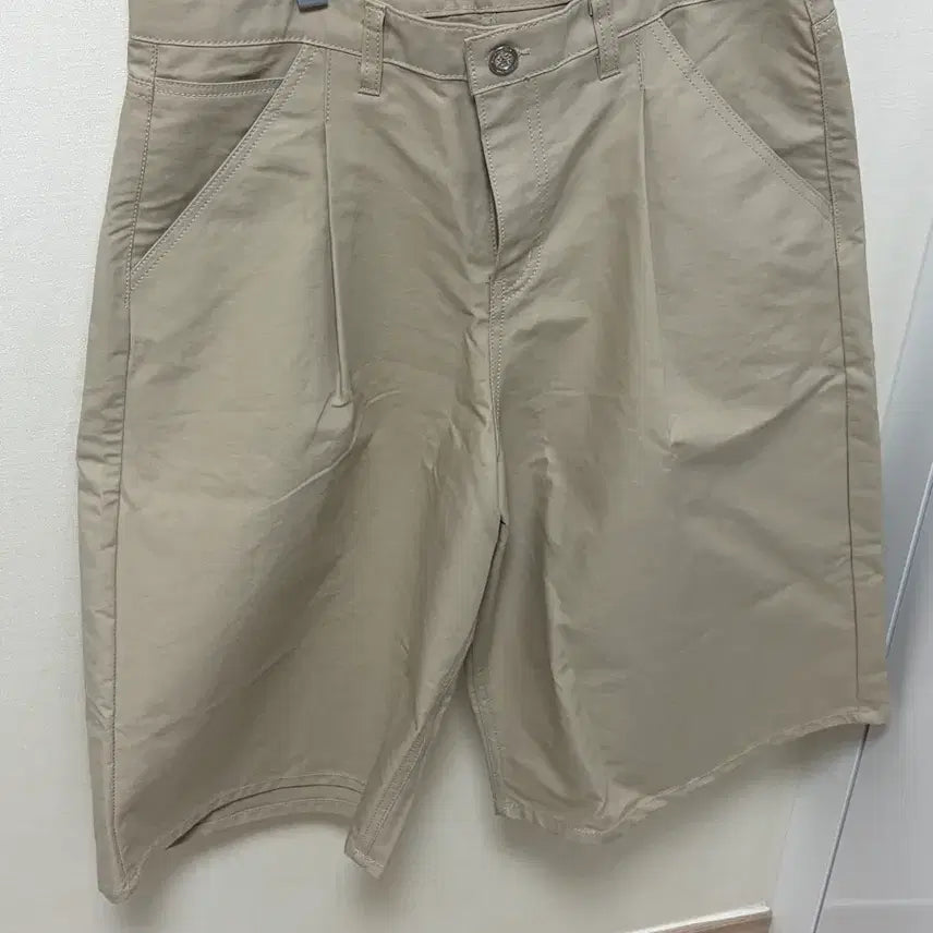 [BUNJANG] Beige Bermuda Shorts / 보세 새상품 베이지 버뮤다팬츠