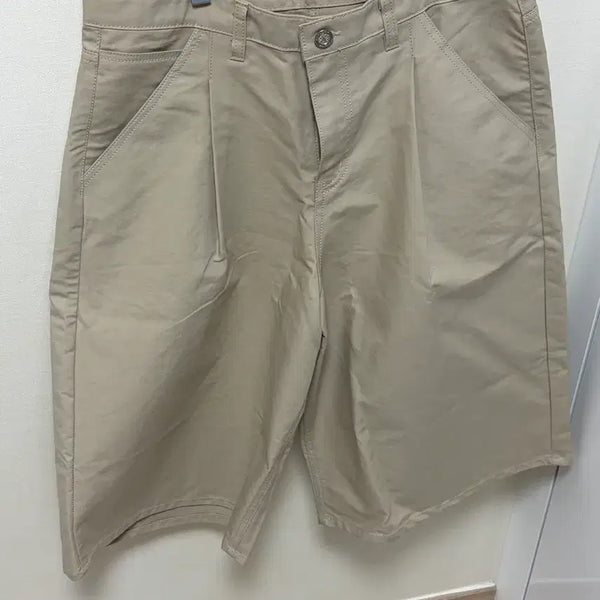 [BUNJANG] Beige Bermuda Shorts / 보세 새상품 베이지 버뮤다팬츠