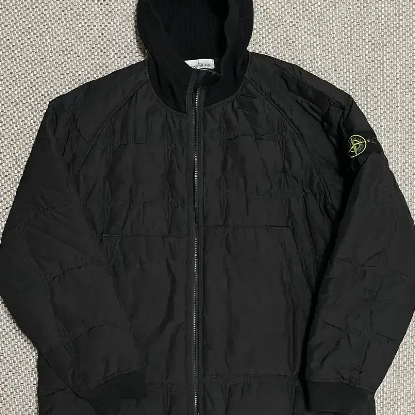 [BUNJANG] Stone Island Knit Hooded Padded Jacket XXL / 스톤아일랜드 니트 후드 패딩 XXL