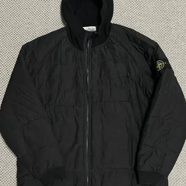 [BUNJANG] Stone Island Knit Hooded Padded Jacket XXL / 스톤아일랜드 니트 후드 패딩 XXL