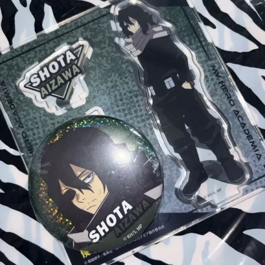 [BUNJANG] Aizawa Shota Acrylic Stand & Badge Set / 일본 다이소 제품 아이자와 일괄