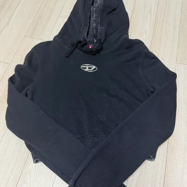 [BUNJANG] Diesel Printed Crop Hoodie / 1번 착용/ 드라이 완료) 디젤 나염 크롭 후드티