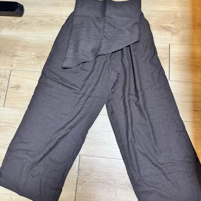[BUNJANG] CLO Wrap Slacks / CLO 랩 슬랙스