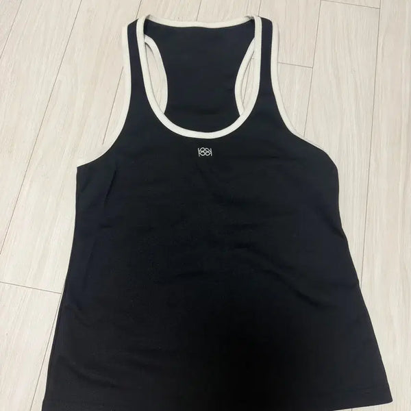 [BUNJANG] Kijun Sleeveless Top / kijun 기준 슬리브리스