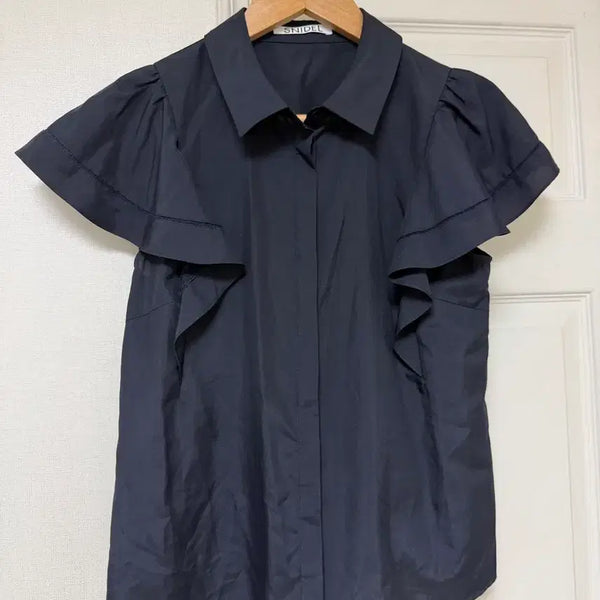 [BUNJANG] Snidel Frill Blouse One Size / 스나이델 프릴 블라우스 프리사이즈