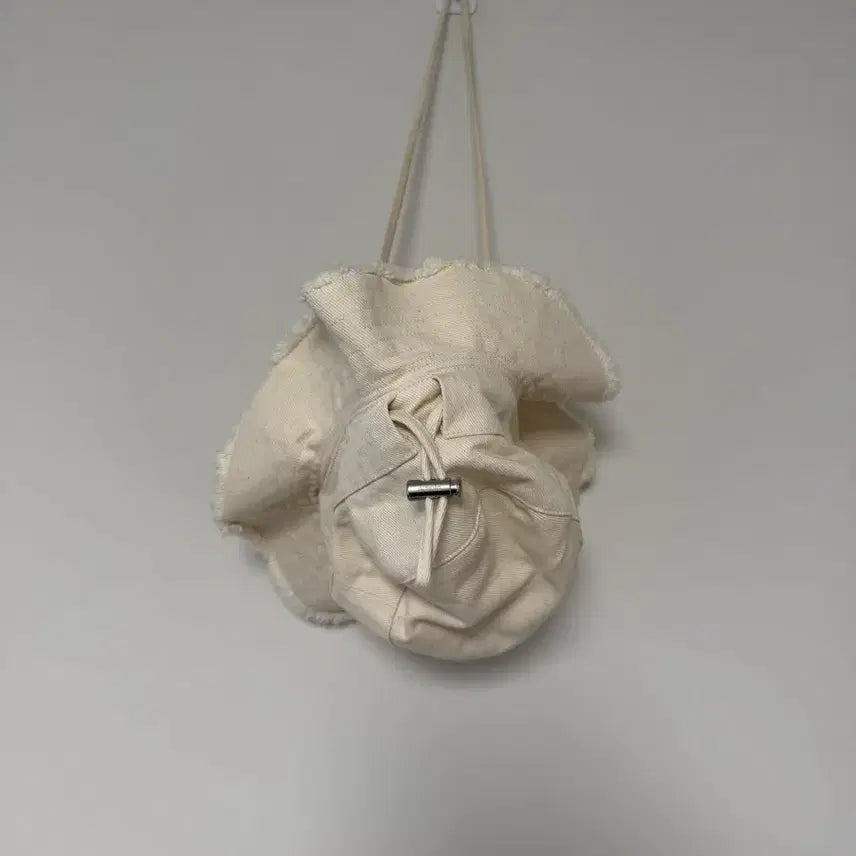 [BUNJANG] Jacquemus Le Bob Artichaut Bucket Hat Off White / [60] 자크뮈스 르 밥 아티초크 버킷햇 오프 화이트