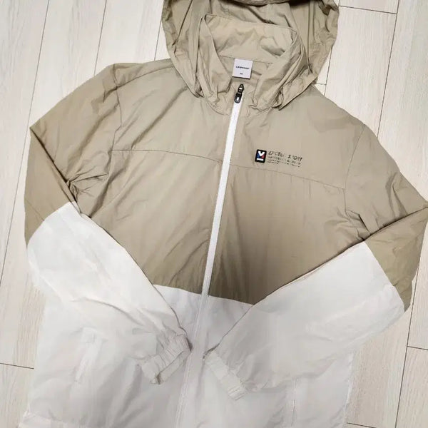 [BUNJANG] LMC Lightweight Hooded Detachable Windbreaker Size 95M / 엠리밋 경량 후드 탈부착 바람막이 사이즈95m여러 중고사이트에도 같이