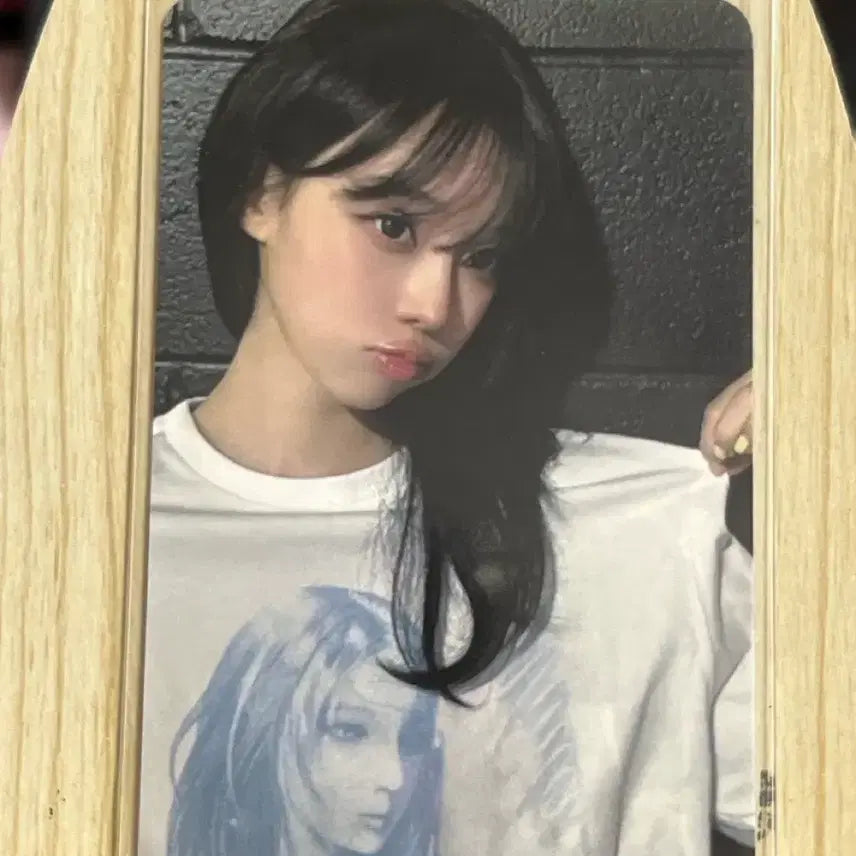 [BUNJANG] Aespa Winter Concert MD T-Shirt Photocard (Aesxis Line) / 에스파 윈터 콘서트 티셔츠 엠디 포카 ( aesxis line )