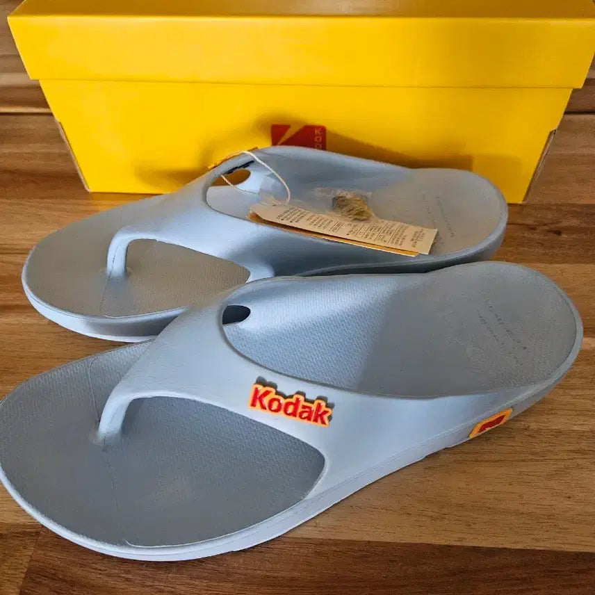 [BUNJANG] Kodak Flip-Flop Sandals Light Blue / 코닥 쪼리 샌들 라이트 블루