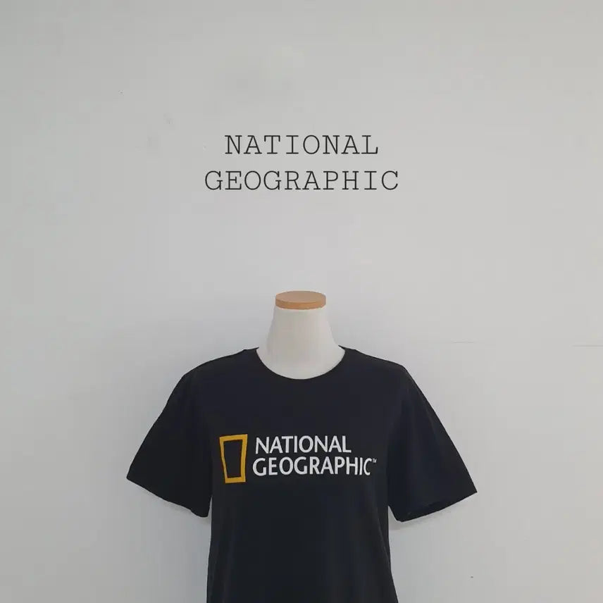 [BUNJANG] National Geographic Black Short Sleeve T-Shirt / 세일)No.26061303 내셔널 지오그래픽 반팔티 블랙