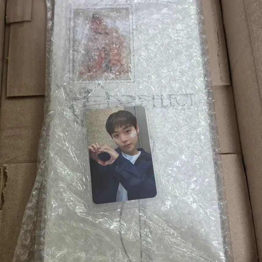 [BUNJANG] Park Ji Hoon [RE:FLECT] Album (Withmu Double-Sided Heart Photocard) / 박지훈 [RE:FLECT] 앨범(위드뮤 양면 하트포카)