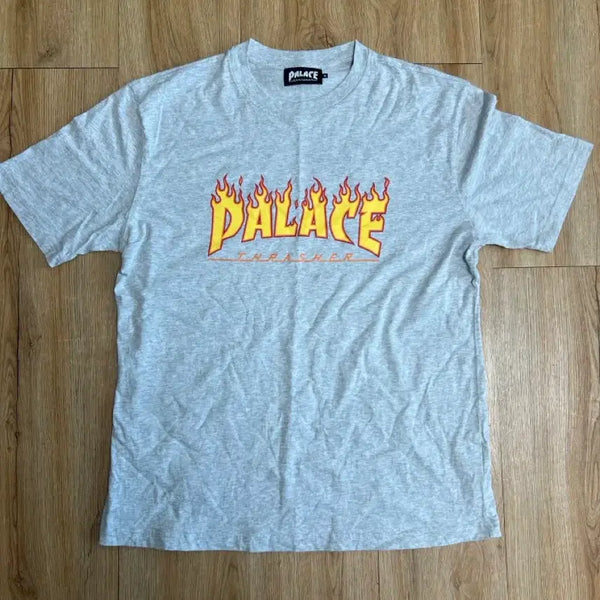 [BUNJANG] Palace x Thrasher T-Shirt Grey 24SS XL / 팔라스 x 트레셔 티셔츠 그레이 24SS XL