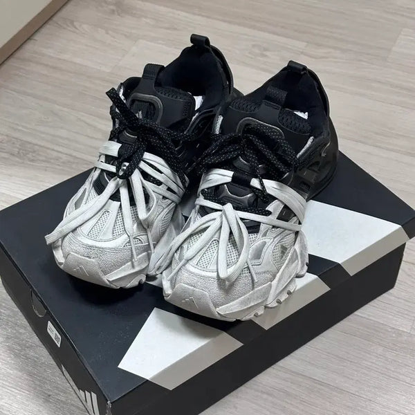 [BUNJANG] Adidas Bentu XLG Runner Deluxe Sneakers White Black / [275] 아디다스 벤토 XLG 러너 디럭스 스니커즈 화이트 블랙