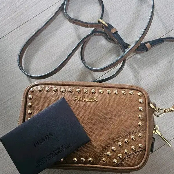 [BUNJANG] Prada Studded Crossbody Bag Brown / 프라다 스터드 크로스백 브라운