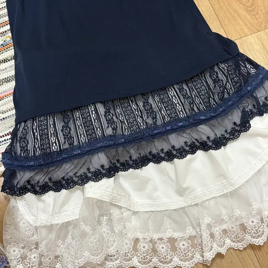[BUNJANG] Axis Farm Lace Sleeveless Layering Top / 엑시즈팜 레이스 슬리브리스 일본 빈티지 나시 레이어드 하구미 대장 카메