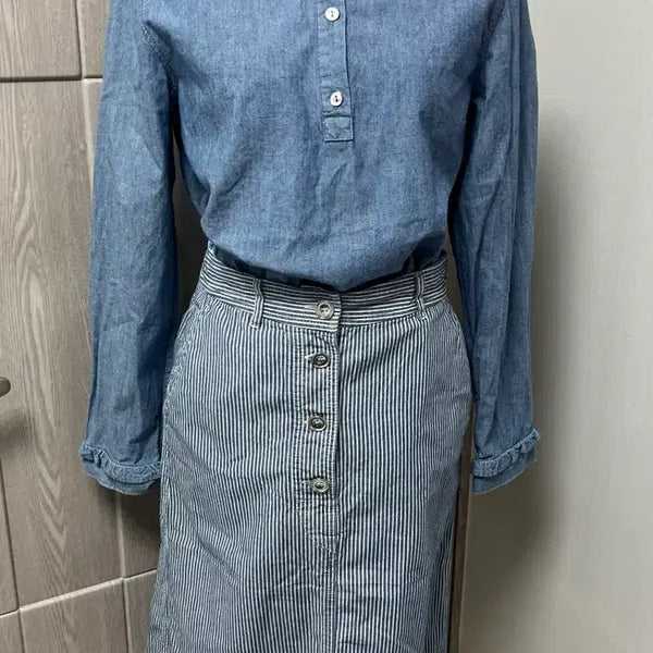[BUNJANG] A.P.C. Denim Shirt & Stripe Skirt Set / A.P.C. 아페쎄 데님 셔츠 & 스트라이프 스커트 세트 36/38