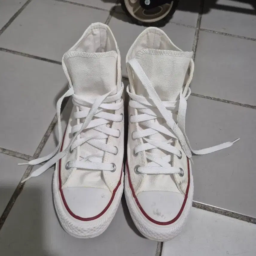 [BUNJANG] Converse Chuck Taylor All Star High Top Sneakers White 240mm / 컨버스 척테일러 하이탑 화이트