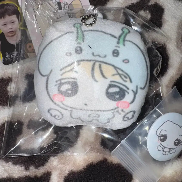[BUNJANG] BOYNEXTDOOR Leehan Cushion Keyring & Pin Button Set / 보넥도 눔이님 이한 쿠션키링 핀버튼 양도