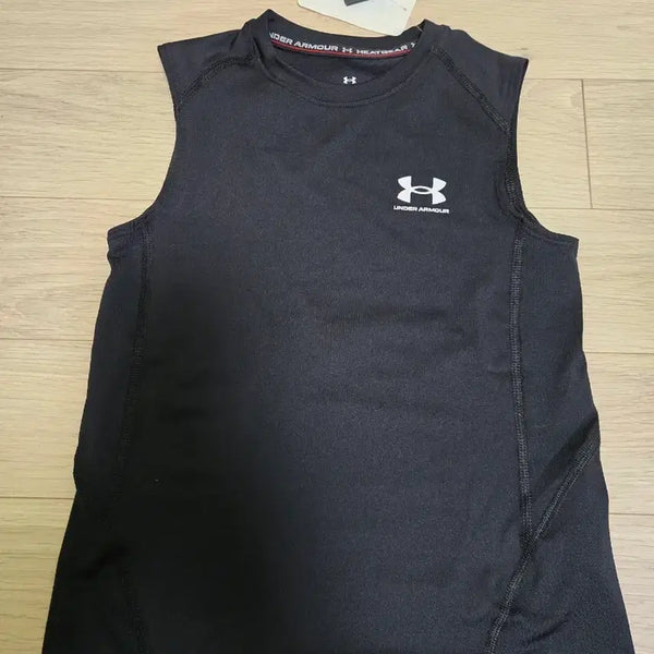 [BUNJANG] Under Armour Kids Sleeveless Tank Top Base Layer / 남여아동 언더아머 민소매 나시 탱크탑 베이스레이어