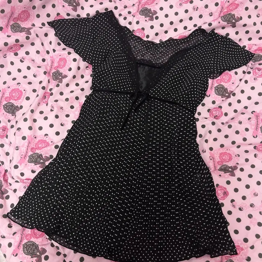 [BUNJANG] Black Dot Ribbon Blouse / 블랙 도트 리본 블라우스 히메갸루 러블리 페어리
