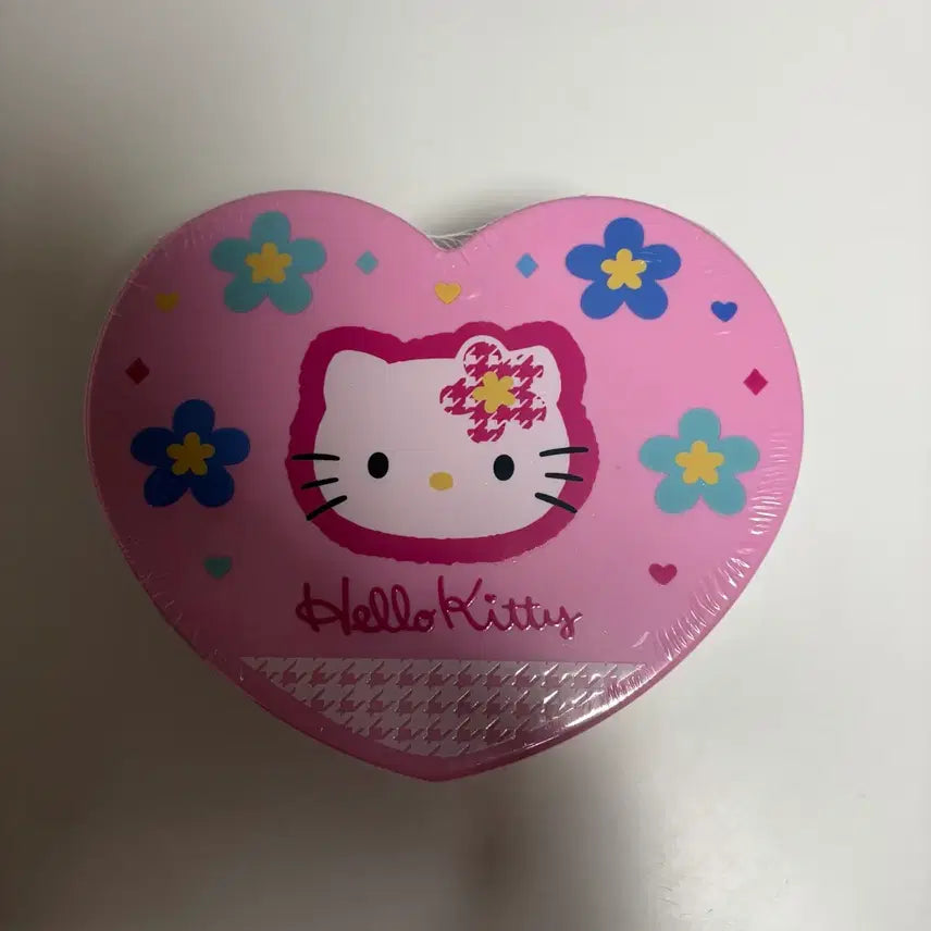 [BUNJANG] Sanrio Hello Kitty Bundle: Storage Box, Pouch, Figures, Keychains / 산리오 헬로키티 정품 수납함, 파우치, 피규어, 키링 등 일괄