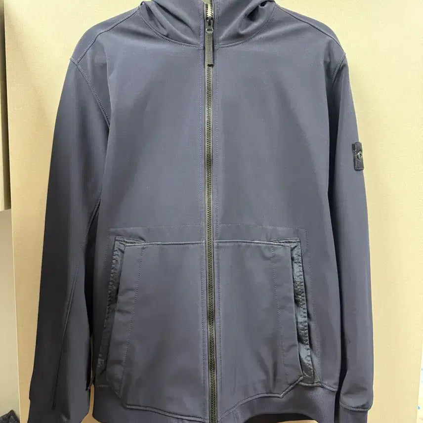 [BUNJANG] Stone Island Softshell Zip-Up Hoodie / 소프트쉘 스톤아일랜드 후드집업