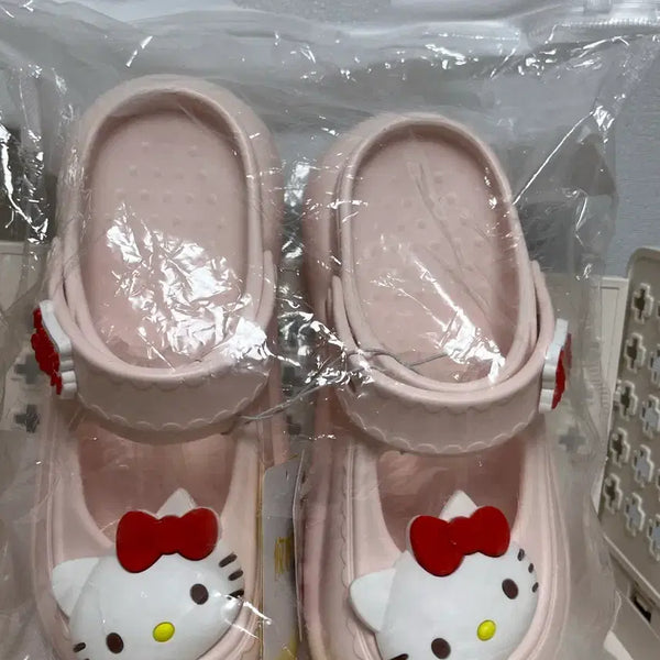 [BUNJANG] Sanrio Hello Kitty Crocs Sandals Pink / 산리오 헬로키티 크록스 샌들 핑크