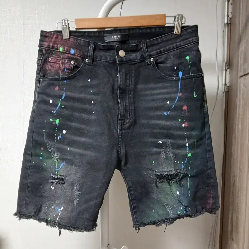 [BUNJANG] Amiri Paint Splatter Short Pants Black / 아미리 페인트 스플래터 숏 팬츠 블랙