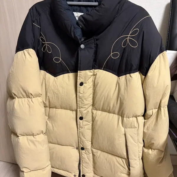 [BUNJANG] Amopre Joseho Quilting Padding (Black/Beige) / 아모프레 조세호 퀼팅 패딩 M (블랙/베이지)