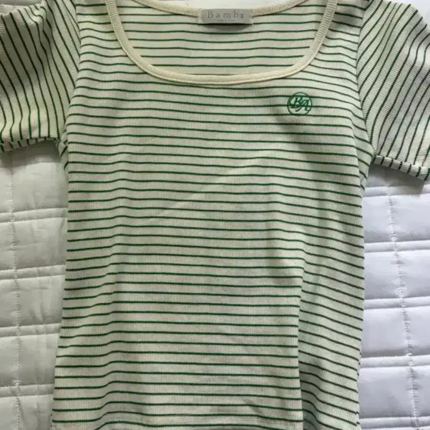 [BUNJANG] Striped Short Sleeve T-Shirt / 에이블리 스트라이프 반팔티