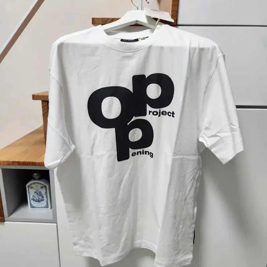 [BUNJANG] Opening Project OPP Logo Short Sleeve T-Shirt - White, Size M / [미착용&새제품/반택무배] 정품 오프닝프로젝트 OPP로고 반팔티 M