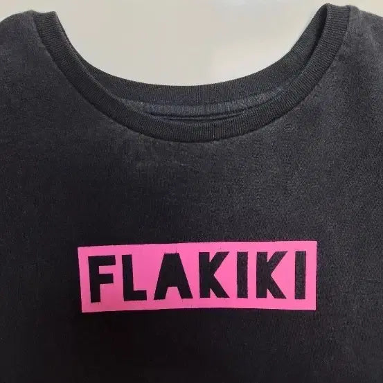 [BUNJANG] Flakiki Black T-Shirt / 폴라키키 블랙 반팔티