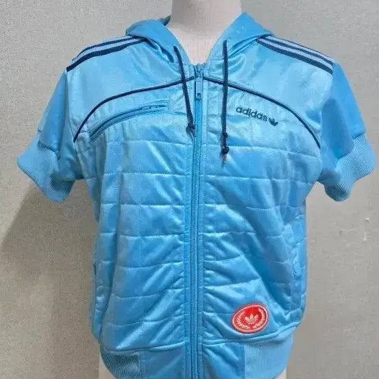 [BUNJANG] Adidas Quilted Short Sleeve Zip-Up Hoodie (Size 85) / 아디다스 (정품)스85 퀼팅반팔후두집업블루. 상태좋아요