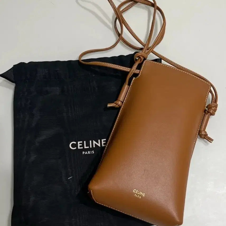 [BUNJANG] Celine Crossbody Phone Pouch / (정품) 셀린느 백