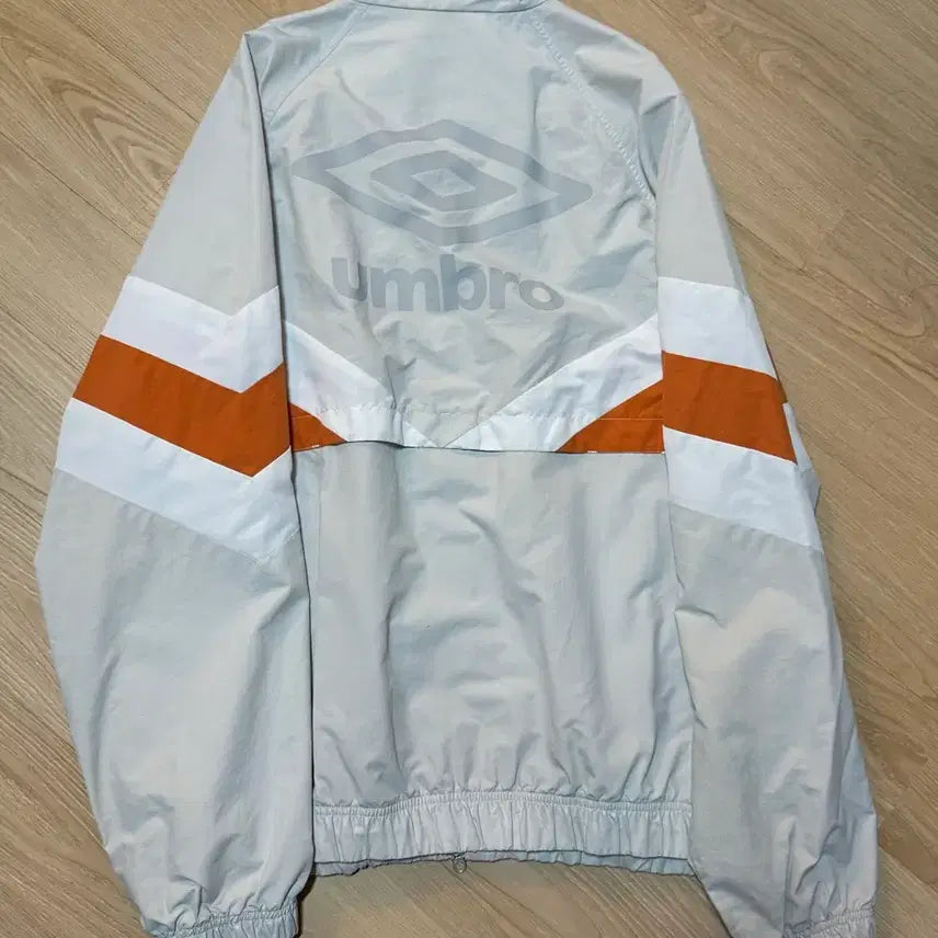 [BUNJANG] Umbro 2-Way Double Diamond Windbreaker / 엄브로 바람막이 2way 더블다이아
