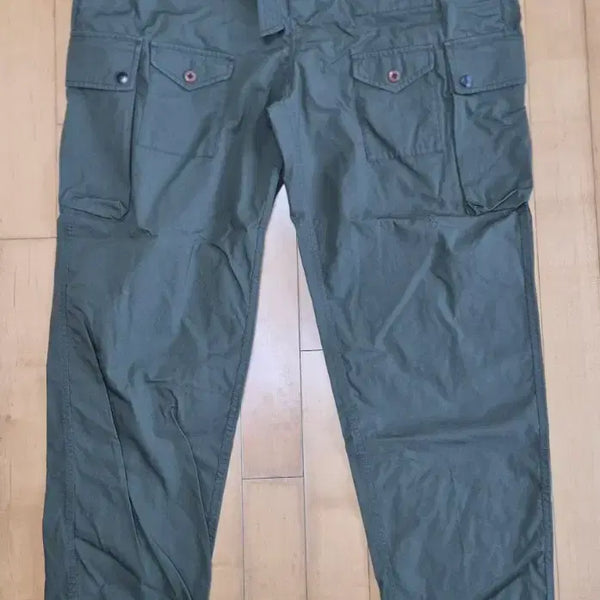 [BUNJANG] Eastlog Khaki Cotton Pants Size M / 이스트로그 카키색팬츠M