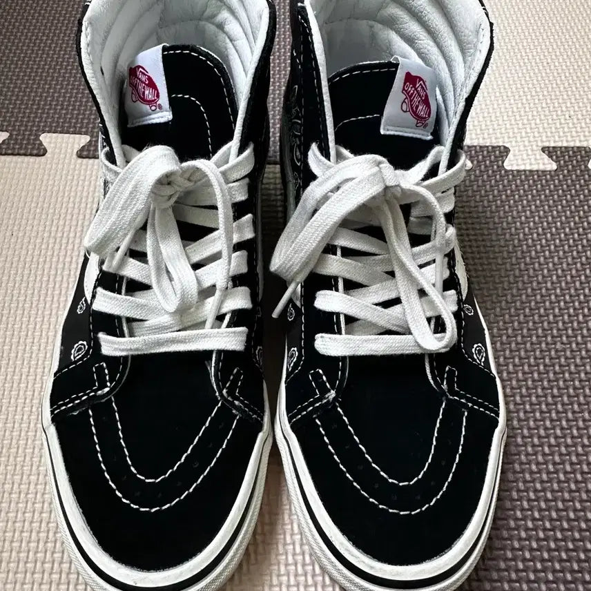[BUNJANG] Vans Sk8-Hi Black White Sneakers / 반스 스케이트하이 블랙 화이트 스니커즈 255