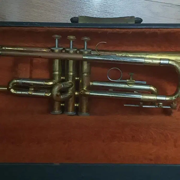 [BUNJANG] Vintage Brass Trumpet with Case / 빈티지 트럼펫 (케이스 포함) 황동