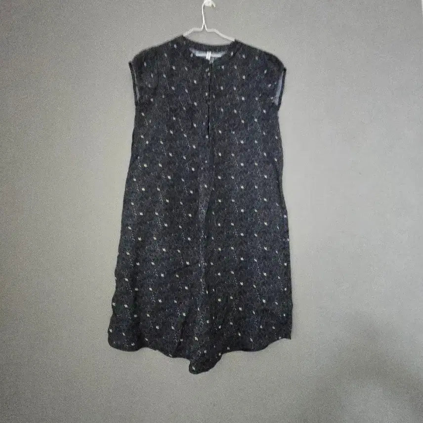 [BUNJANG] Korean-Made Rayon Navy Floral Short-Sleeve Dress / 국산 인넨  네이비 잔꽃 패턴 반팔 원피스   95
