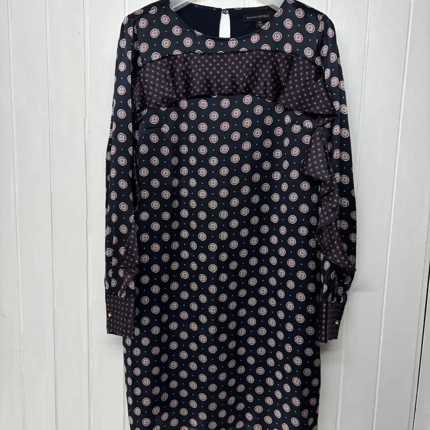 [BUNJANG] Banana Republic Patterned Ruffle Mini Dress / 바나나리퍼블릭 패턴 새틴 원피스 00사이즈(44)  사