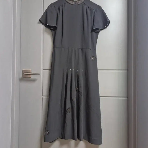 [BUNJANG] Swarovski Cubic Pleated Long Dress Size 55 / 스왈로브스키.큐빅 플리츠 롱원피스. 55.  강추