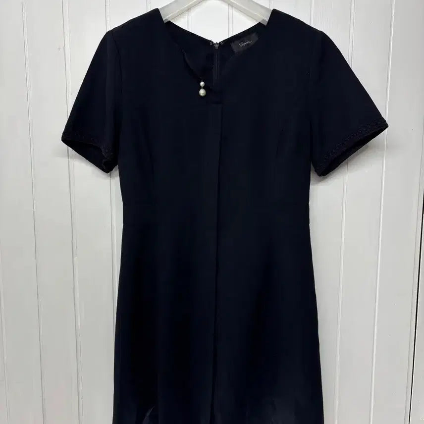 [BUNJANG] Roem Navy Pearl Short Sleeve Dress / 로엠 네이비 진주 장식 반팔 원피스 85  나