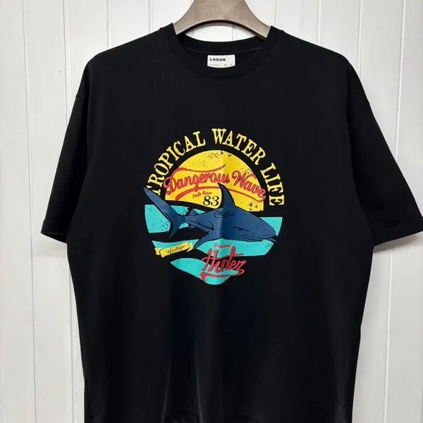 [BUNJANG] Logan Shark Printing Oversized T-Shirt M (100-105) / 로건 블랙 상어 프린팅 반팔티 M(100-105)   나