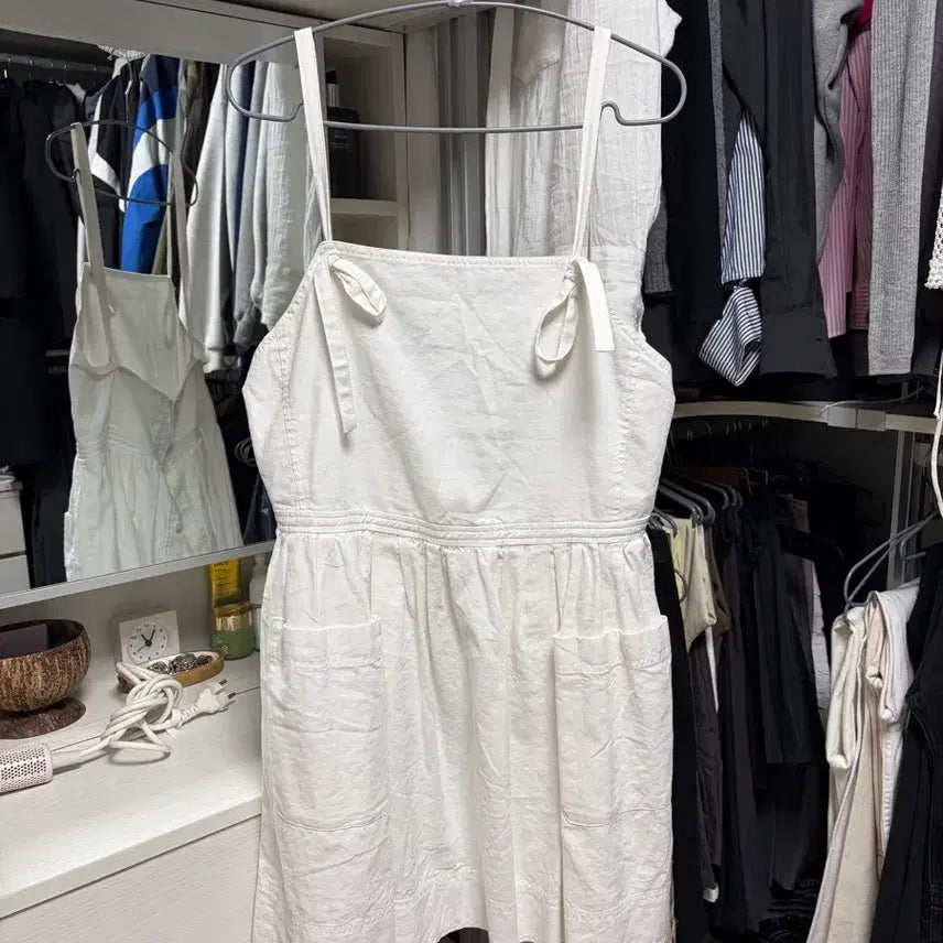 [BUNJANG] The Barnet Shirley Apron Dress - White / 더바넷 셜리 에이프런 원피스 화이트 드레스