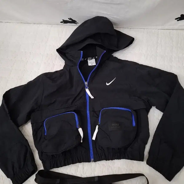 [BUNJANG] Nike Windbreaker Jacket Black Blue Neckline / 나이키 바람막이 블랙 블루포인트 넥라인
