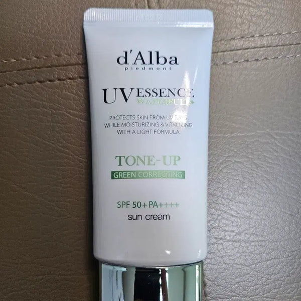 [BUNJANG] D'Alba White Truffle Vitalizing Sunscreen SPF 50+ PA++++ / 달바 클린 티트리 리포좀 그린 톤업 선크림  새상품 50ml